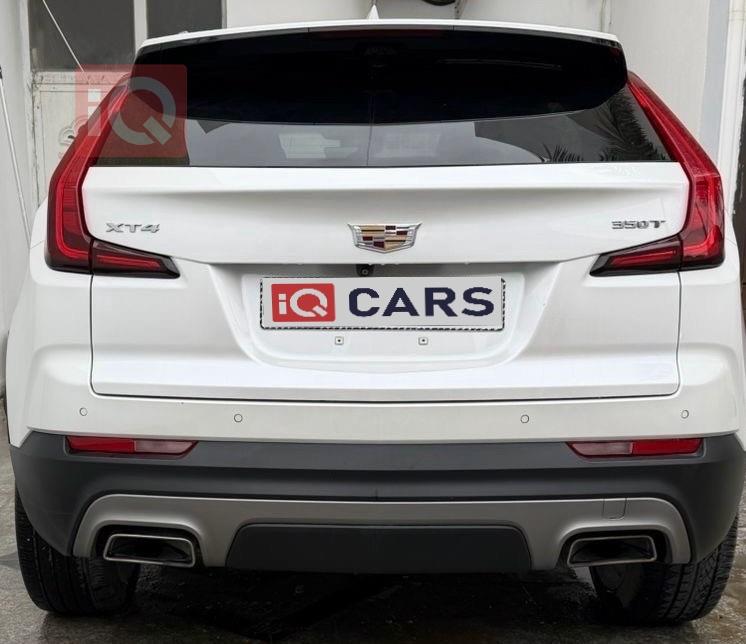 كاديلاك XT4